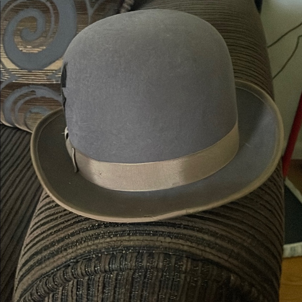 Stylish Brown Derby Hat with Ribbon Accent
